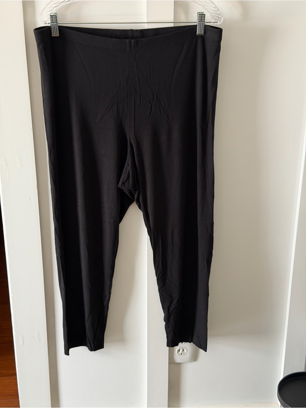 Karen Kane Mid Rise Activewear pants